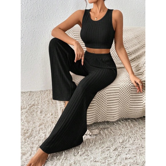 2 piece set: Crop top Tank & Wide Leg Pants - Picture 1 of 11